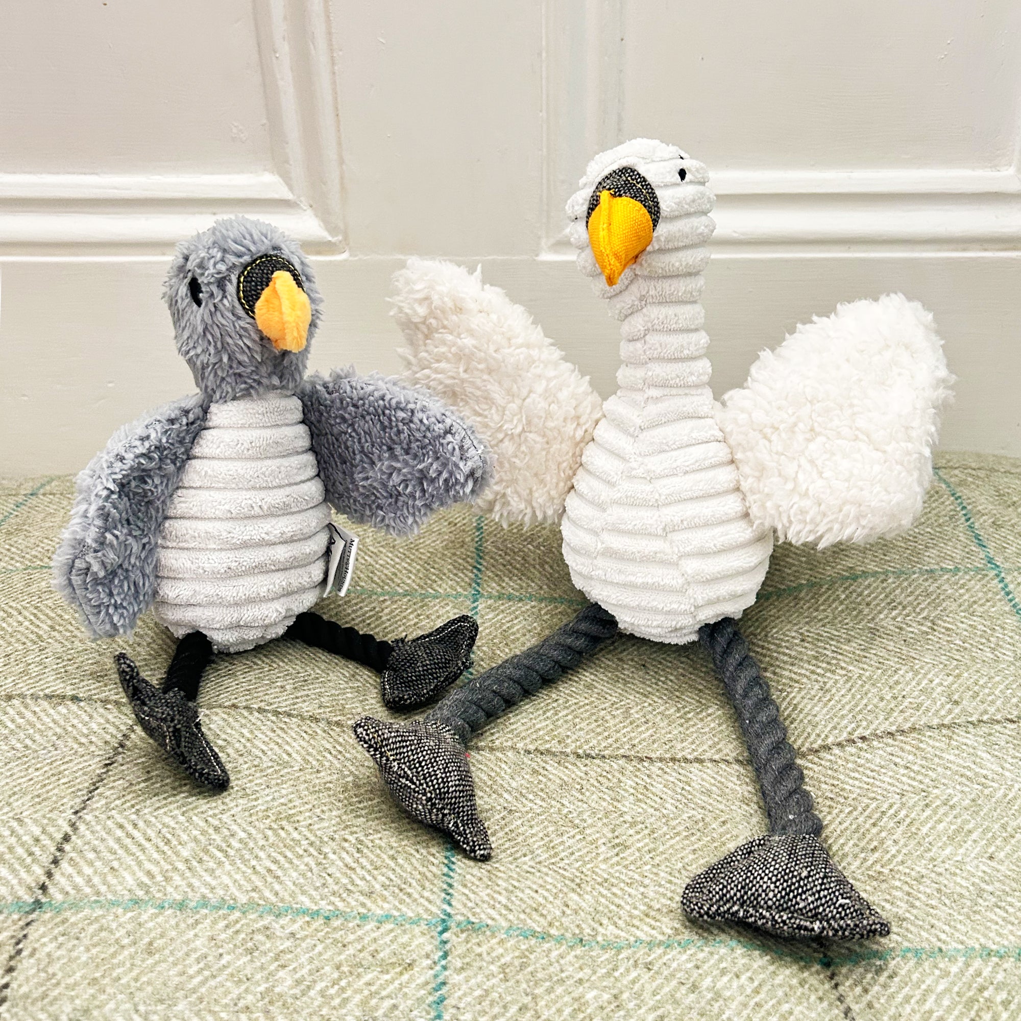 Cybil Cygnet Plush Dog Toy